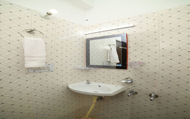 OYO 12195 Home 2RK Moutain View Mashobra