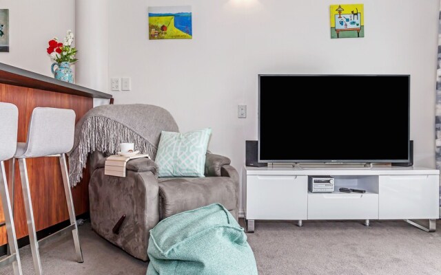 Princes Wharf - 1BR Comfortable Luxury