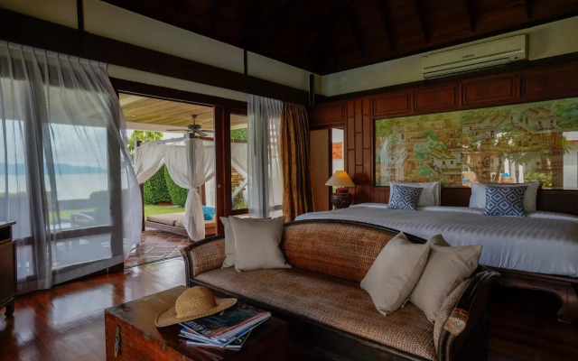 Miskawaan Beachfront Villas