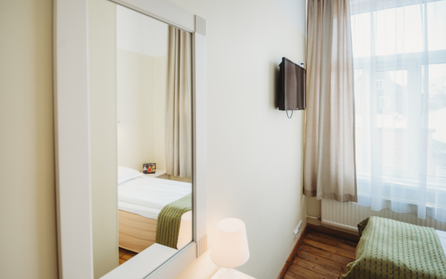 Economy Hotel
