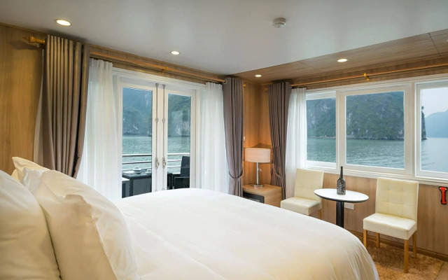 La Vela Premium Cruise - Managed by Paradise Cruises