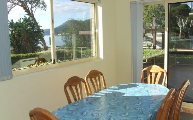 South Pacific, Unit 2/13-15 Shoal Bay Road