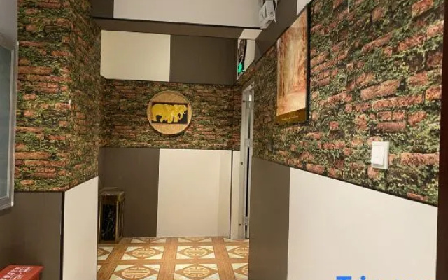 Mangshi Minsu Hotel