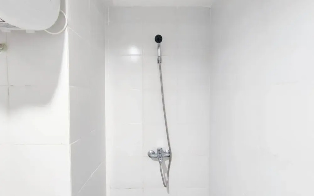 Cozy Studio At 9Th Floor Paltrow City Apartment