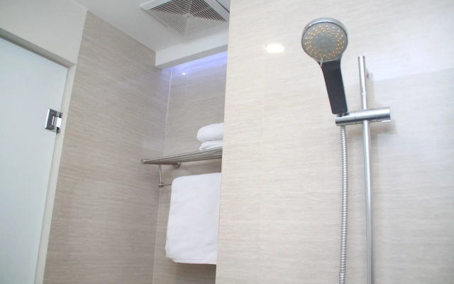 ZEN Rooms Basic Kusuma Bangsa
