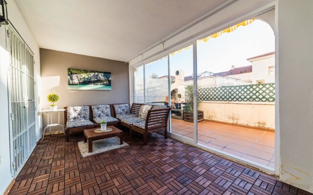 Apartment With 2 Bedrooms in Benalmádena, With Wonderful Mountain View