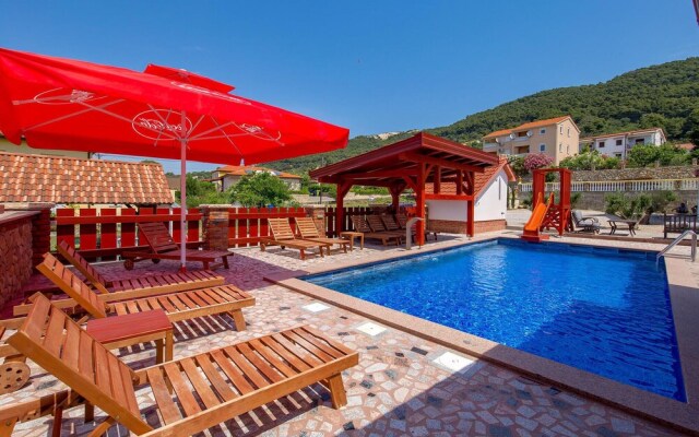 Nice Apartment in Banjol With 2 Bedrooms, Wifi and Outdoor Swimming Pool