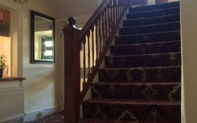 Pine Lodge Guest House