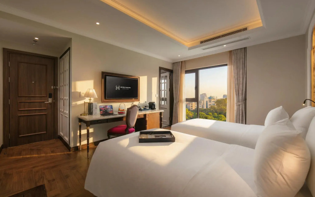 Heritage Hamlong  & Spa