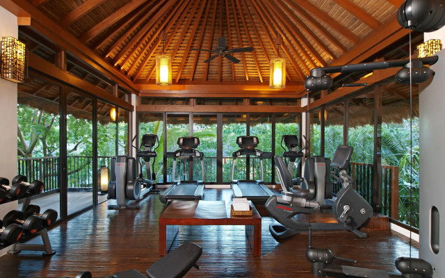 Pangulasian Island Resort