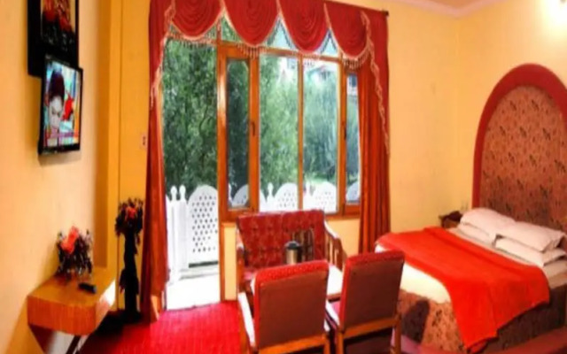 Hotel Neha Palace