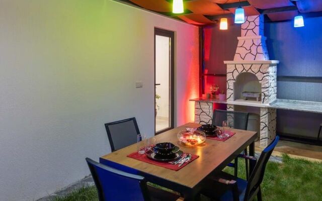 Villa Fariz