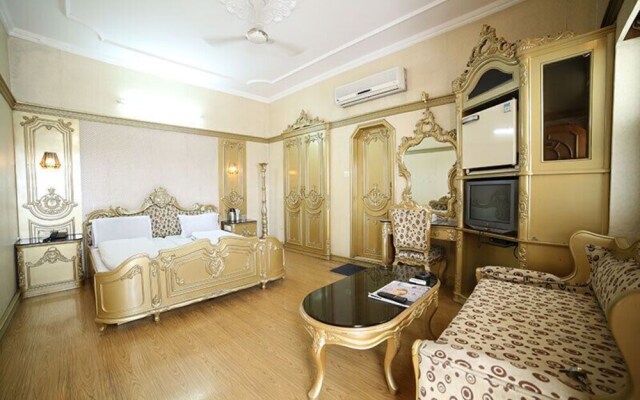 Hotel Naveen