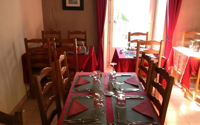 Hotel Restaurant La Calade