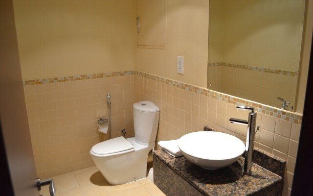 LSE - 1 Bedroom apt with marina view