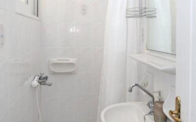 Yiannis Studios