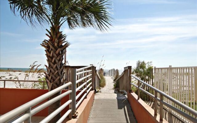 Sea Breeze 318 by RedAwning