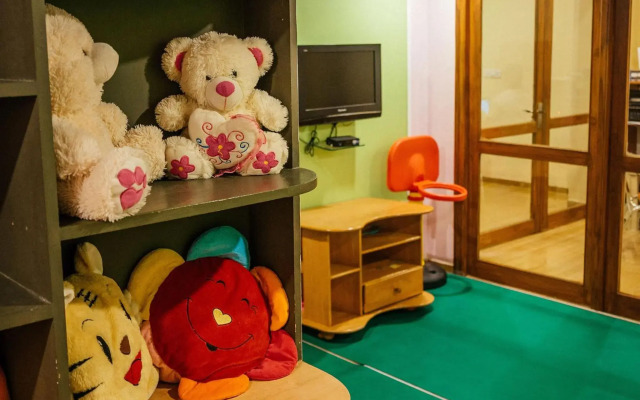 Acron Candolim Regina