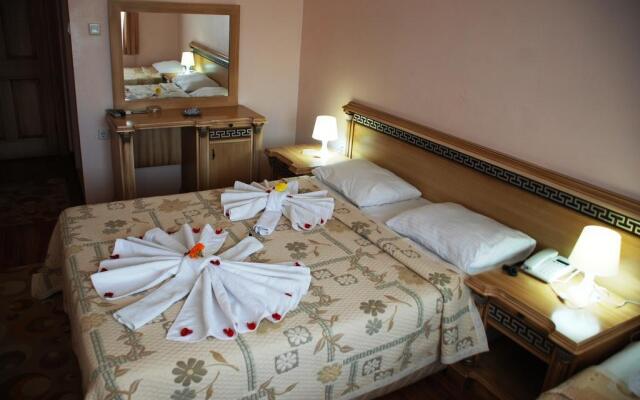 Calamie Hotel