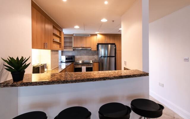 Elegant 3BR in Dubai Marina With Scenic Views!