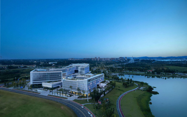 Days Hotel by Wyndham Qionglai Yangan New Town