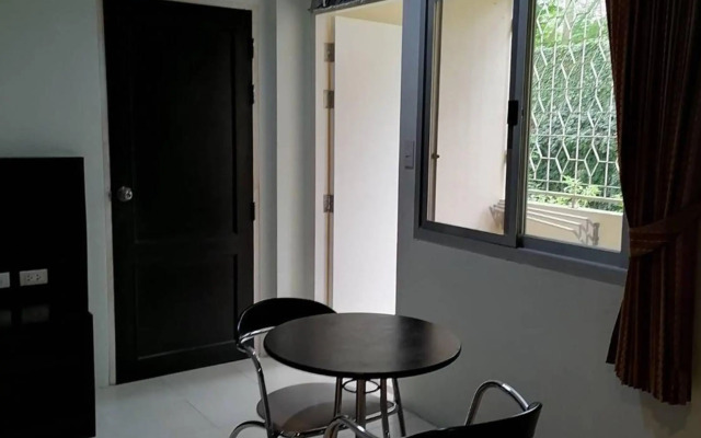 Orm Thong Apartment - SHA Plus