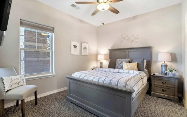 Majestic View Getaway w/ Beautiful Lake Views!