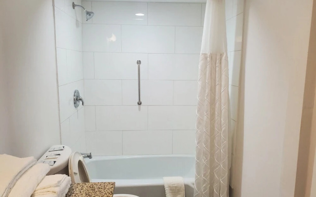 Deerfield Inn & Suites