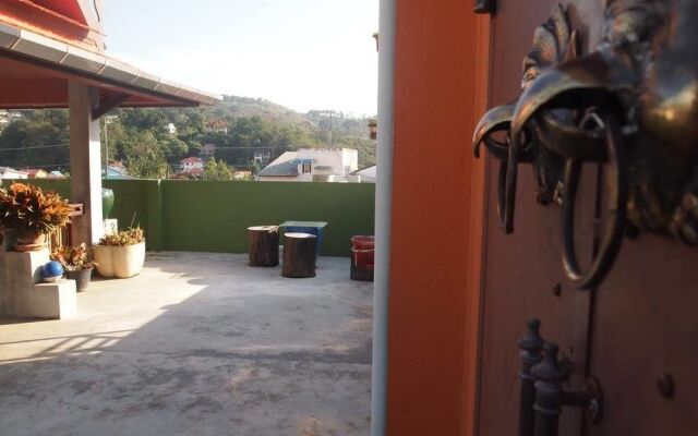Baan Kamala Hostel and Guesthouse