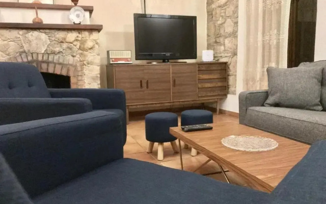 Komi Lofou House by TrulyCyprus