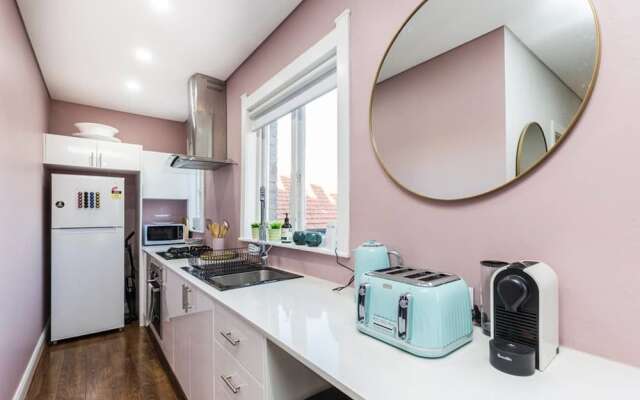 2 Bedroom Apt In Bondi Junction With Parking