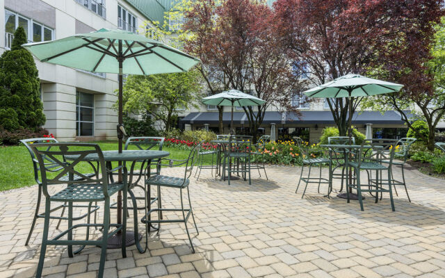 Wyndham Hamilton Park Hotel and Conference Center