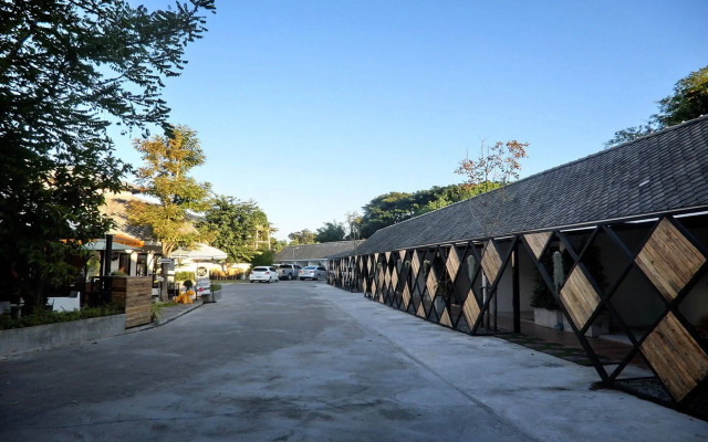 Maalamaii Hotel