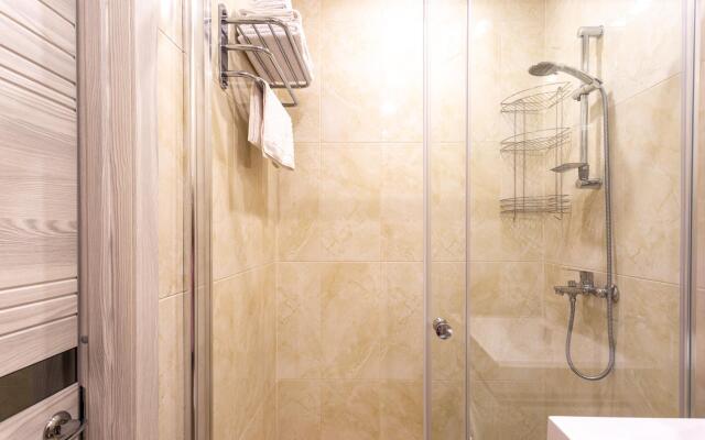 San-Marino (Сан-Марино) на улице Красная