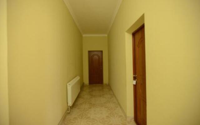 Guest House on Uritskogo Street