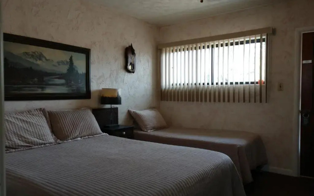 Swiss Mountain Motel