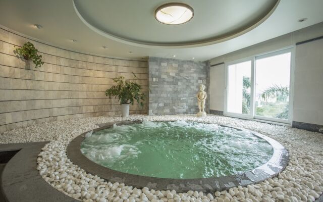 Pearl River Hotel