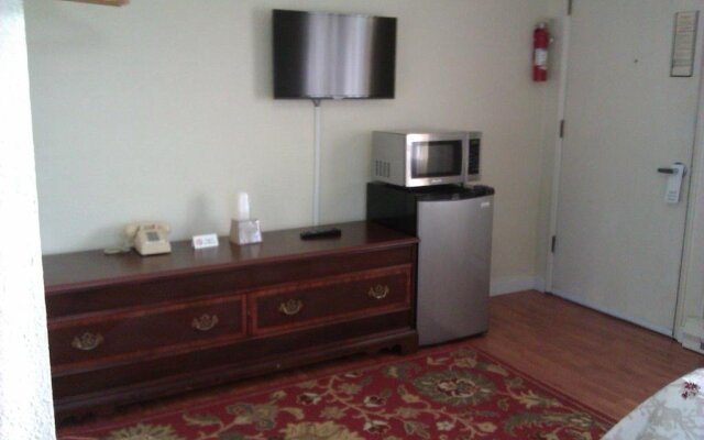 Fir Grove Motel