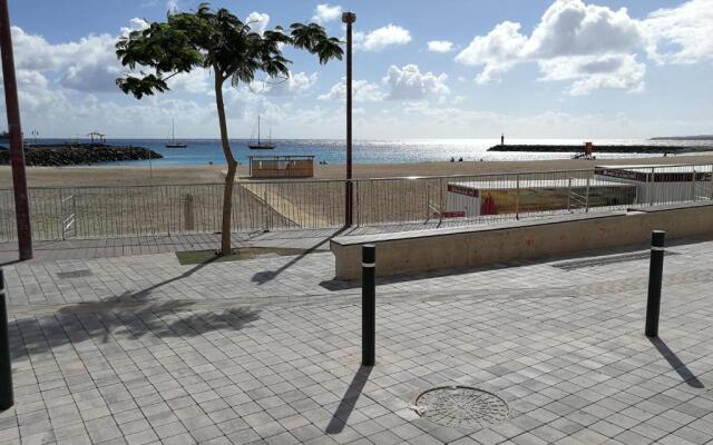 1V - Luxury Apartment Near Beach