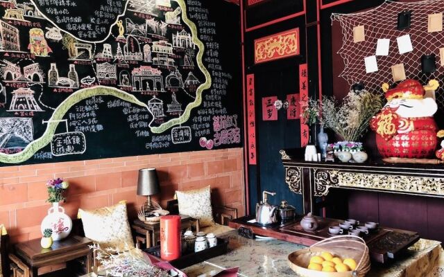 Tomato red classical Homestay