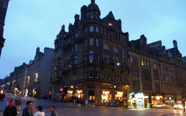 Royal Mile Mansions Apartment 27