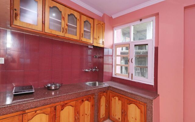 OYO 13743 Home Modern 2BHK Near Mall Road