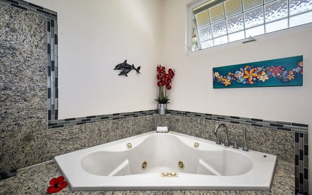 Maile Hale - 3 Br Home