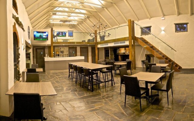 Pirathon Country Estate