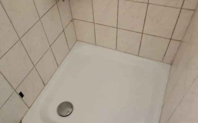 Einfache 1-Zimmer Wohnung für max 4