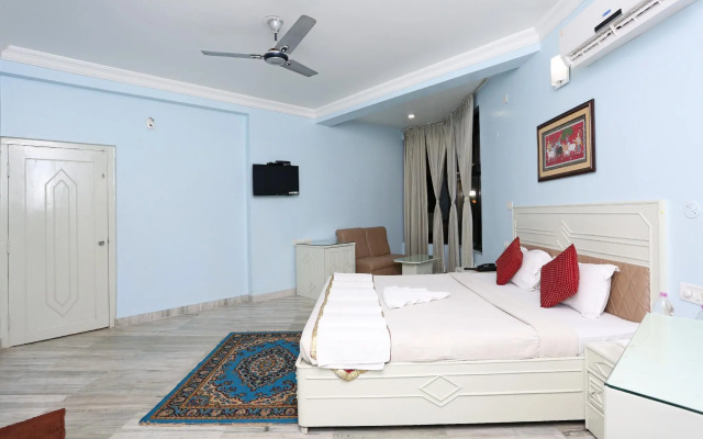 Hotel Niladri Premium