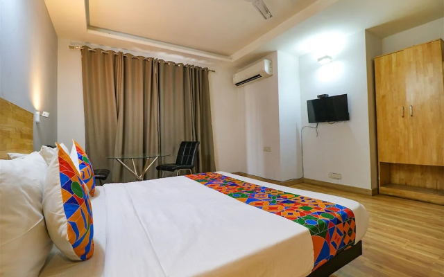 FabHotel Majestic JPM