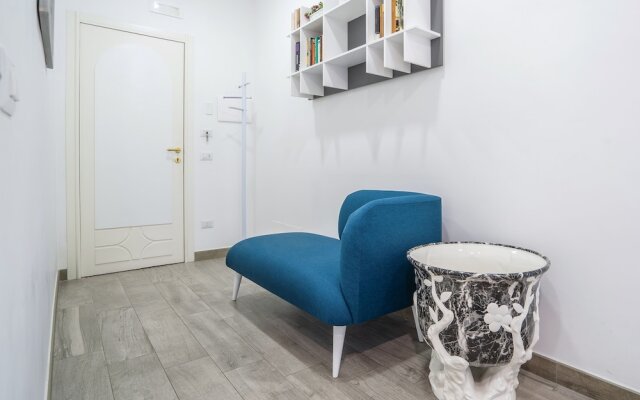 Modern spacious apartment with terrace, balconies, solarium & gym