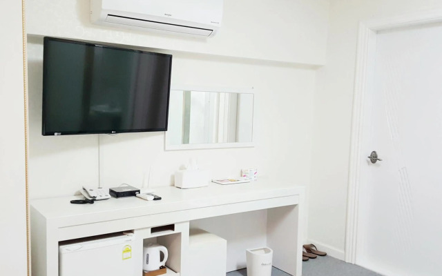 Hotel Parkwood Incheon Airport