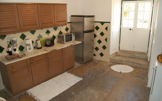 Villa Santa Iria by Portugal Portfolio